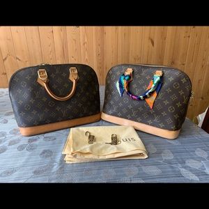 —-SOLD ON INSTAGRAM— LOUIS VUITTON ALMA PM SIZE
